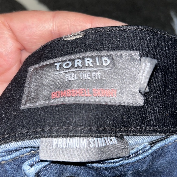 Torrid Jeans Bombshell Skinny - Picture 4 of 9